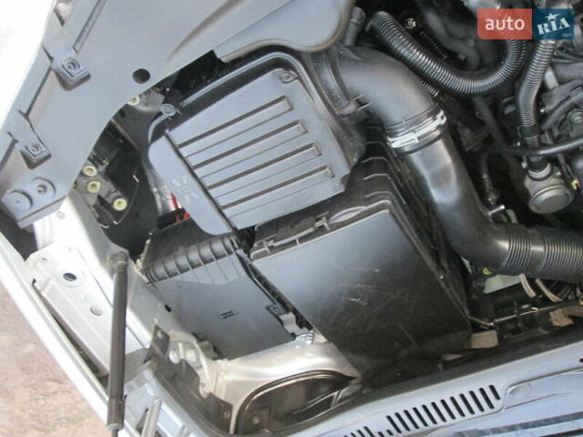 Серый Фольксваген Туран, объемом двигателя 1.6 л и пробегом 230 тыс. км за 6500 $, фото 22 на Automoto.ua