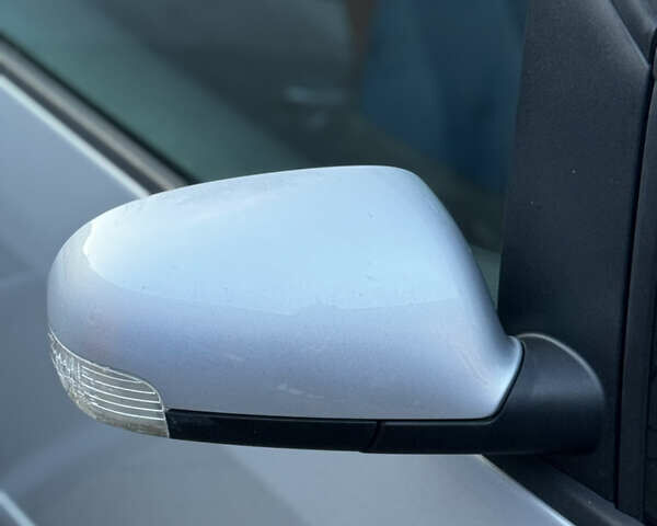 Сірий Фольксваген Туран, об'ємом двигуна 1.6 л та пробігом 219 тис. км за 6699 $, фото 19 на Automoto.ua