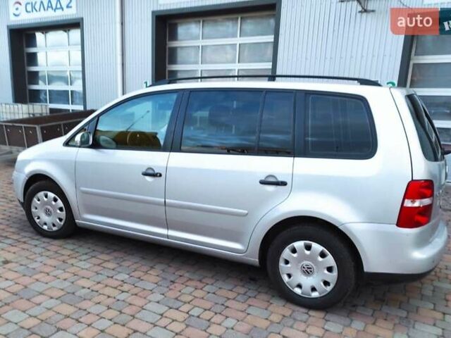 Серый Фольксваген Туран, объемом двигателя 1.6 л и пробегом 220 тыс. км за 5650 $, фото 23 на Automoto.ua