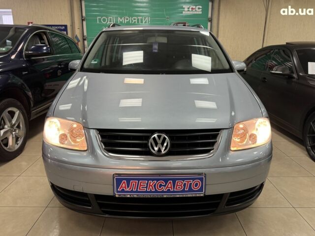 Серый Фольксваген Туран, объемом двигателя 0 л и пробегом 213 тыс. км за 6600 $, фото 7 на Automoto.ua
