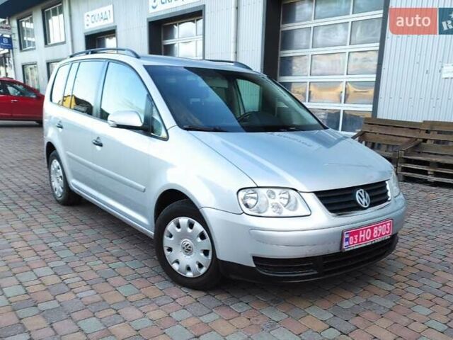 Серый Фольксваген Туран, объемом двигателя 1.6 л и пробегом 220 тыс. км за 5650 $, фото 35 на Automoto.ua