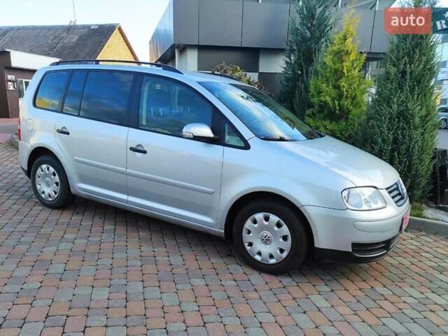 Серый Фольксваген Туран, объемом двигателя 1.6 л и пробегом 220 тыс. км за 5650 $, фото 36 на Automoto.ua