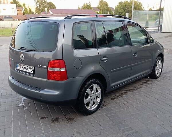 Серый Фольксваген Туран, объемом двигателя 1.98 л и пробегом 250 тыс. км за 5200 $, фото 13 на Automoto.ua