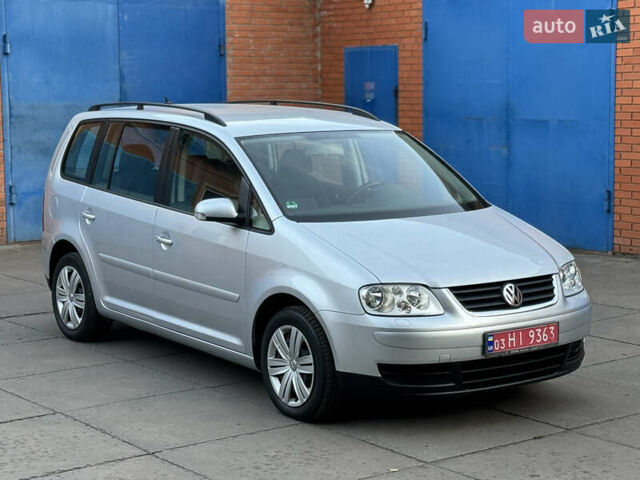 Серый Фольксваген Туран, объемом двигателя 1.6 л и пробегом 219 тыс. км за 6599 $, фото 8 на Automoto.ua