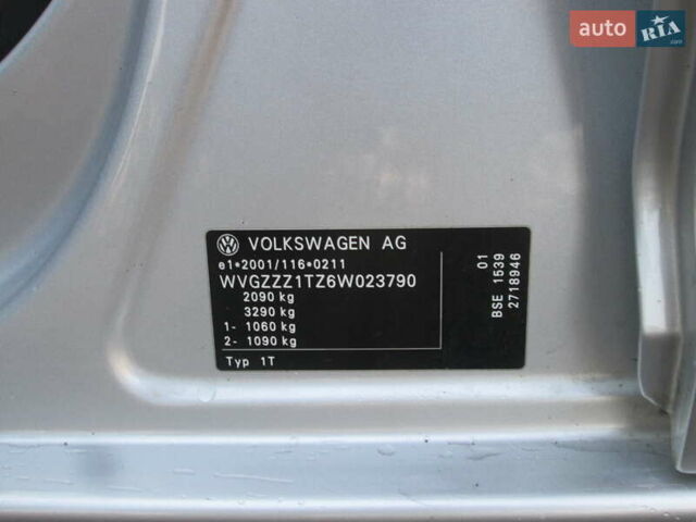 Серый Фольксваген Туран, объемом двигателя 1.6 л и пробегом 230 тыс. км за 6500 $, фото 19 на Automoto.ua