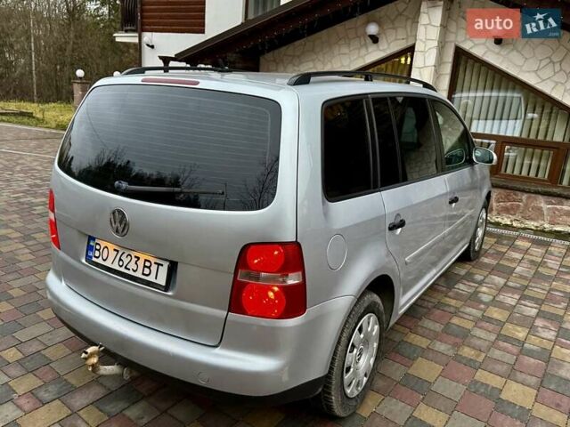 Сірий Фольксваген Туран, об'ємом двигуна 1.9 л та пробігом 264 тис. км за 5400 $, фото 23 на Automoto.ua