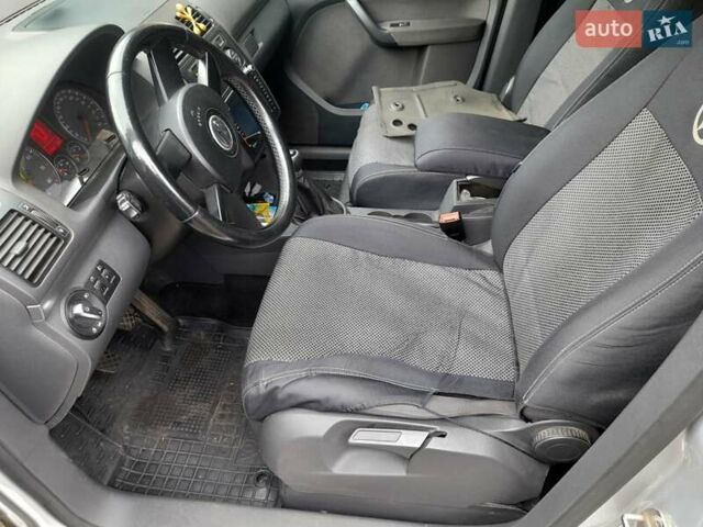 Серый Фольксваген Туран, объемом двигателя 1.39 л и пробегом 212 тыс. км за 5800 $, фото 10 на Automoto.ua