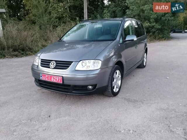 Серый Фольксваген Туран, объемом двигателя 1.6 л и пробегом 215 тыс. км за 5900 $, фото 20 на Automoto.ua