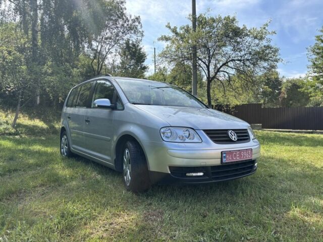 Серый Фольксваген Туран, объемом двигателя 1.6 л и пробегом 222 тыс. км за 5899 $, фото 18 на Automoto.ua