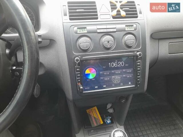 Серый Фольксваген Туран, объемом двигателя 1.39 л и пробегом 212 тыс. км за 5800 $, фото 13 на Automoto.ua