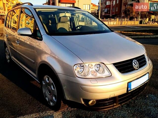 Серый Фольксваген Туран, объемом двигателя 1.6 л и пробегом 26 тыс. км за 11572 $, фото 15 на Automoto.ua