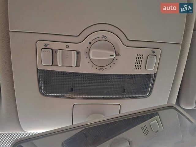 Серый Фольксваген Туран, объемом двигателя 1.6 л и пробегом 214 тыс. км за 6299 $, фото 48 на Automoto.ua