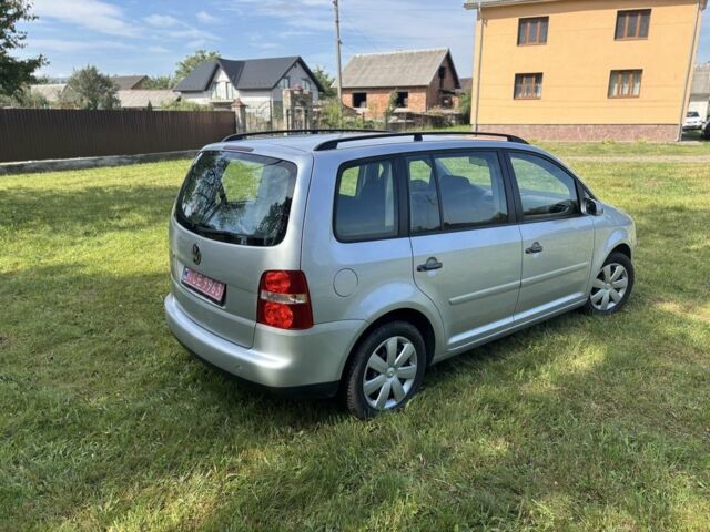 Серый Фольксваген Туран, объемом двигателя 1.6 л и пробегом 222 тыс. км за 5899 $, фото 20 на Automoto.ua