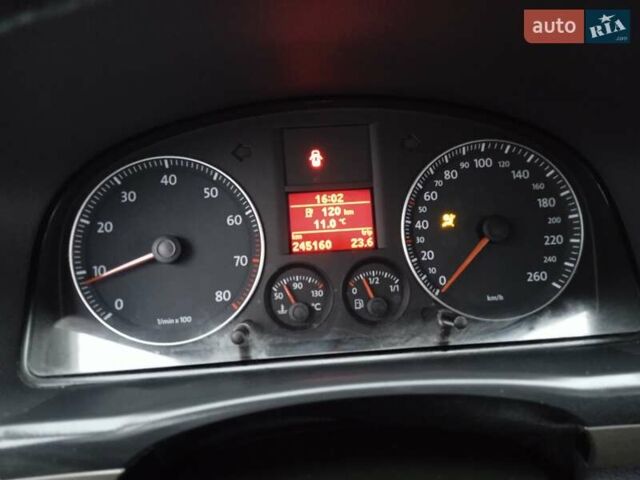 Сірий Фольксваген Туран, об'ємом двигуна 1.39 л та пробігом 243 тис. км за 5350 $, фото 64 на Automoto.ua