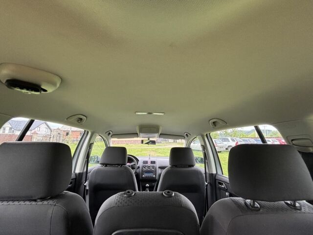 Серый Фольксваген Туран, объемом двигателя 1.6 л и пробегом 222 тыс. км за 5899 $, фото 4 на Automoto.ua