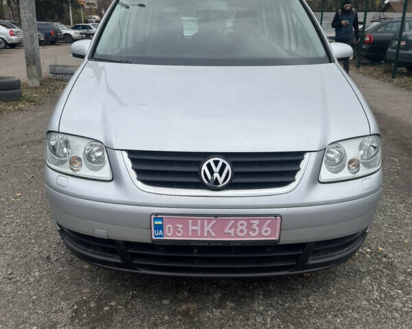 Сірий Фольксваген Туран, об'ємом двигуна 1.6 л та пробігом 221 тис. км за 6499 $, фото 2 на Automoto.ua