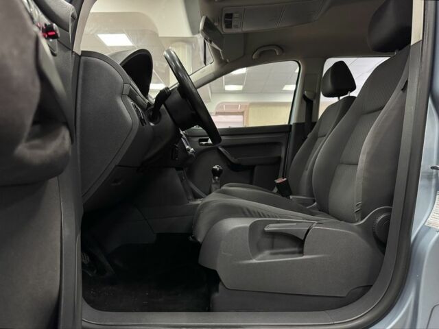 Фольксваген Туран 2006 в Кропивницком (Кировограде) на Automoto.ua Серый Фольксваген Туран, объемом двигателя 1.6 л и пробегом 213 тыс. км за 6600 $, фото 10 на Automoto.ua