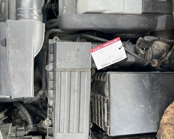 Сірий Фольксваген Туран, об'ємом двигуна 1.9 л та пробігом 283 тис. км за 5400 $, фото 15 на Automoto.ua