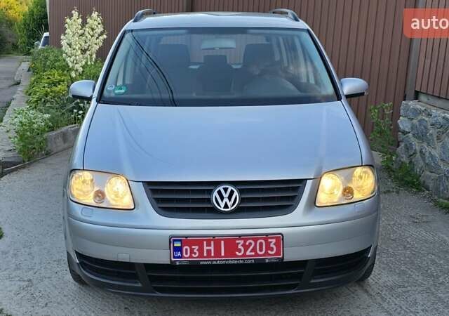 Серый Фольксваген Туран, объемом двигателя 1.6 л и пробегом 270 тыс. км за 6499 $, фото 4 на Automoto.ua