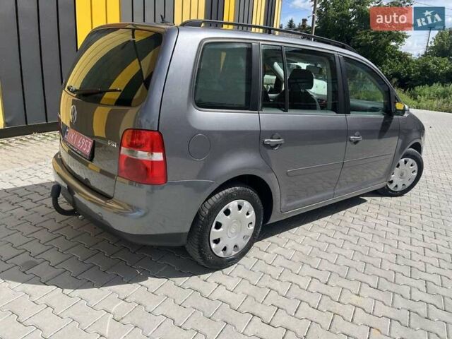 Серый Фольксваген Туран, объемом двигателя 1.6 л и пробегом 186 тыс. км за 6900 $, фото 8 на Automoto.ua