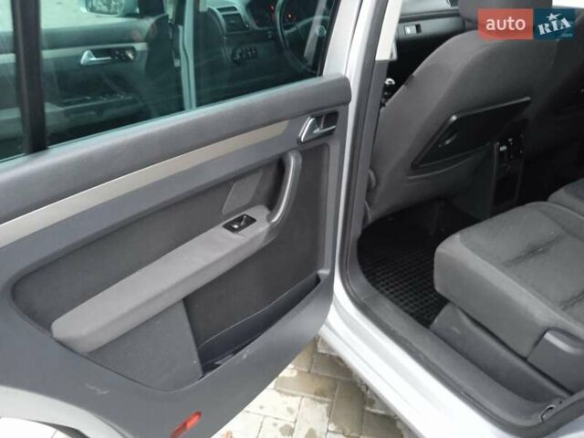 Сірий Фольксваген Туран, об'ємом двигуна 1.39 л та пробігом 243 тис. км за 5350 $, фото 47 на Automoto.ua