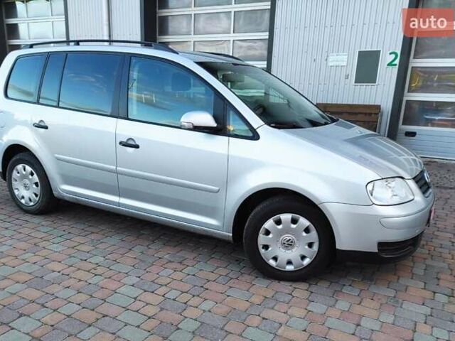 Серый Фольксваген Туран, объемом двигателя 1.6 л и пробегом 220 тыс. км за 5650 $, фото 34 на Automoto.ua