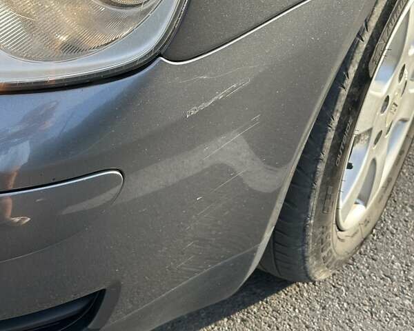 Серый Фольксваген Туран, объемом двигателя 1.97 л и пробегом 330 тыс. км за 5800 $, фото 21 на Automoto.ua