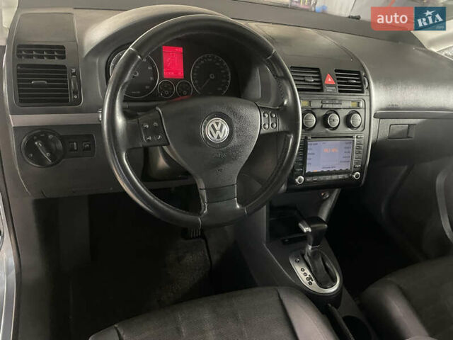 Серый Фольксваген Туран, объемом двигателя 2 л и пробегом 202 тыс. км за 5800 $, фото 11 на Automoto.ua