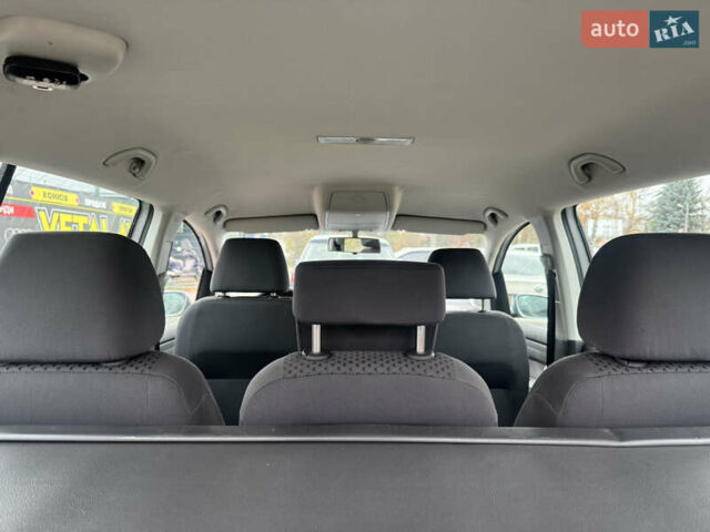 Сірий Фольксваген Туран, об'ємом двигуна 1.6 л та пробігом 221 тис. км за 6499 $, фото 31 на Automoto.ua