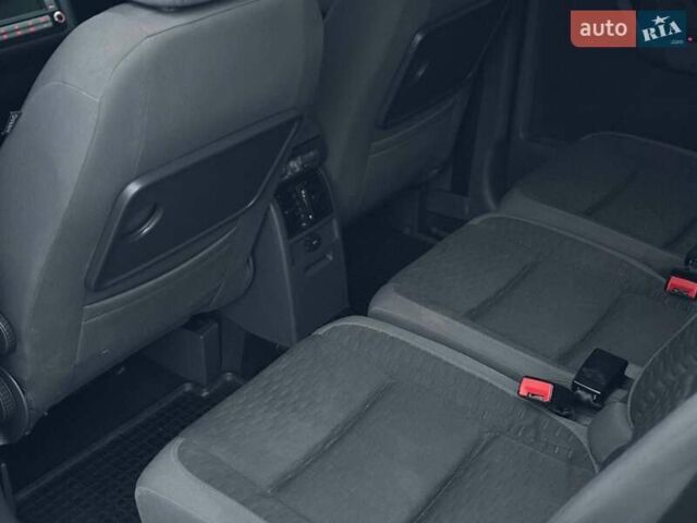 Серый Фольксваген Туран, объемом двигателя 1.39 л и пробегом 211 тыс. км за 6799 $, фото 9 на Automoto.ua