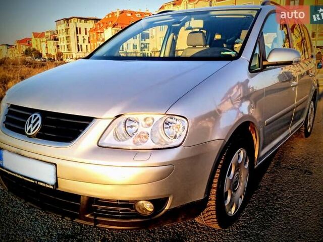 Серый Фольксваген Туран, объемом двигателя 1.6 л и пробегом 26 тыс. км за 11572 $, фото 14 на Automoto.ua