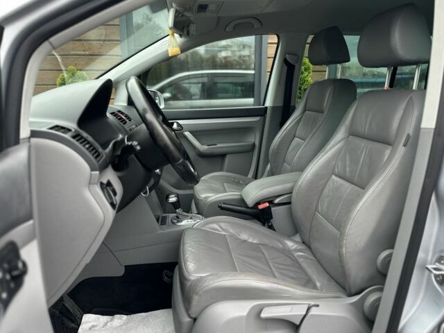 Сірий Фольксваген Туран, об'ємом двигуна 1.6 л та пробігом 267 тис. км за 6500 $, фото 12 на Automoto.ua