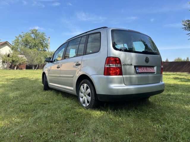 Серый Фольксваген Туран, объемом двигателя 1.6 л и пробегом 222 тыс. км за 5899 $, фото 21 на Automoto.ua