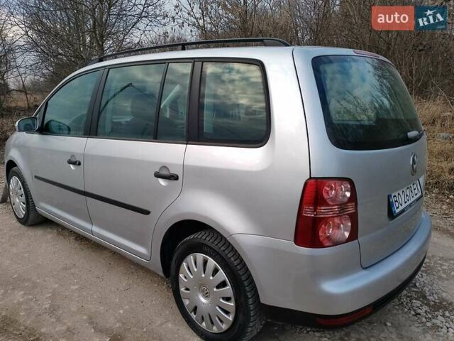 Сірий Фольксваген Туран, об'ємом двигуна 1.6 л та пробігом 175 тис. км за 6700 $, фото 8 на Automoto.ua