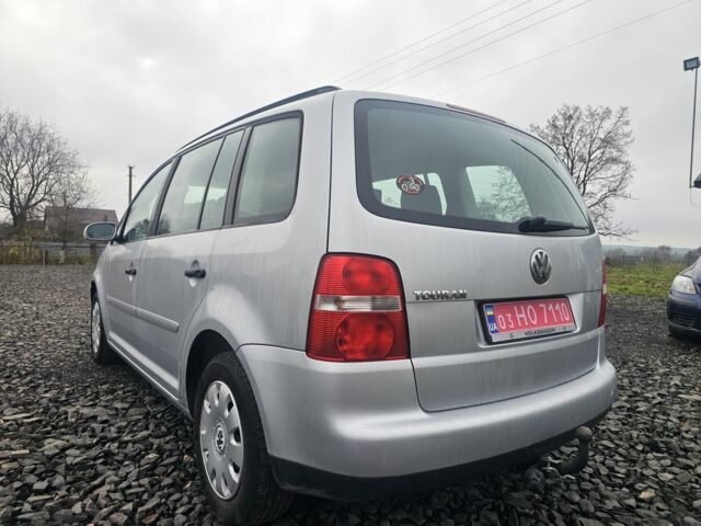 Серый Фольксваген Туран, объемом двигателя 0 л и пробегом 250 тыс. км за 5500 $, фото 6 на Automoto.ua