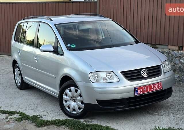 Серый Фольксваген Туран, объемом двигателя 1.6 л и пробегом 270 тыс. км за 6499 $, фото 7 на Automoto.ua