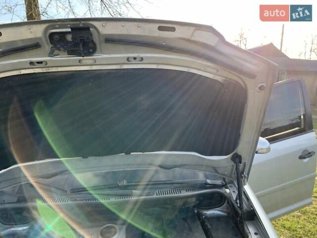 Серый Фольксваген Туран, объемом двигателя 1.9 л и пробегом 400 тыс. км за 6500 $, фото 18 на Automoto.ua