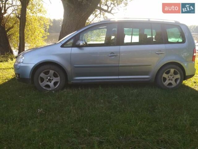 Серый Фольксваген Туран, объемом двигателя 1.39 л и пробегом 200 тыс. км за 5500 $, фото 8 на Automoto.ua