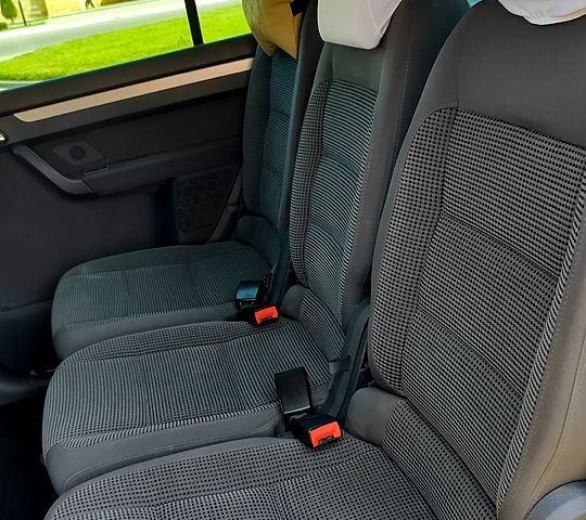 Серый Фольксваген Туран, объемом двигателя 2 л и пробегом 0 тыс. км за 7500 $, фото 6 на Automoto.ua