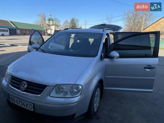 Серый Фольксваген Туран, объемом двигателя 1.6 л и пробегом 220 тыс. км за 6200 $, фото 7 на Automoto.ua