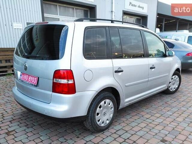 Серый Фольксваген Туран, объемом двигателя 1.6 л и пробегом 220 тыс. км за 5650 $, фото 32 на Automoto.ua