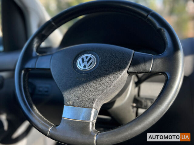 Серый Фольксваген Туран, объемом двигателя 1.4 л и пробегом 164 тыс. км за 5999 $, фото 16 на Automoto.ua