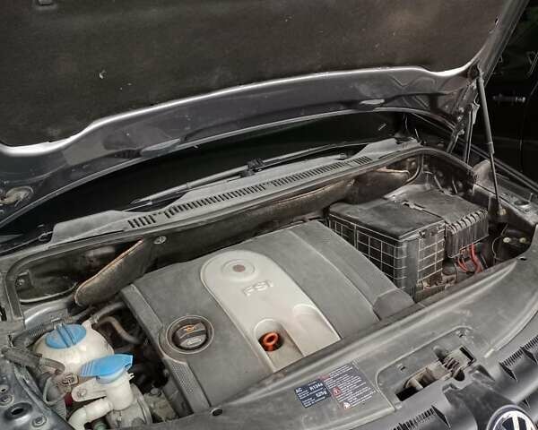 Сірий Фольксваген Туран, об'ємом двигуна 1.6 л та пробігом 213 тис. км за 6100 $, фото 23 на Automoto.ua