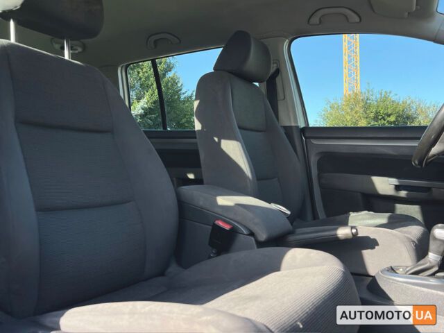 Серый Фольксваген Туран, объемом двигателя 1.4 л и пробегом 164 тыс. км за 5999 $, фото 8 на Automoto.ua