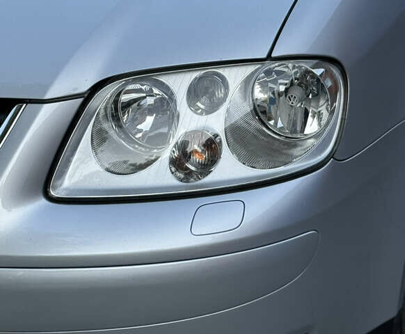 Серый Фольксваген Туран, объемом двигателя 1.6 л и пробегом 219 тыс. км за 6599 $, фото 15 на Automoto.ua