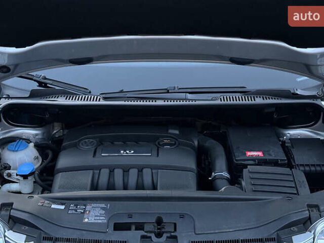 Сірий Фольксваген Туран, об'ємом двигуна 1.6 л та пробігом 219 тис. км за 6699 $, фото 43 на Automoto.ua