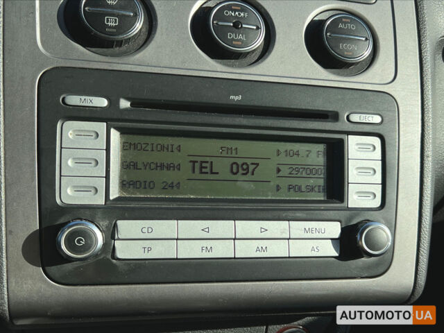 Серый Фольксваген Туран, объемом двигателя 1.4 л и пробегом 164 тыс. км за 5999 $, фото 13 на Automoto.ua