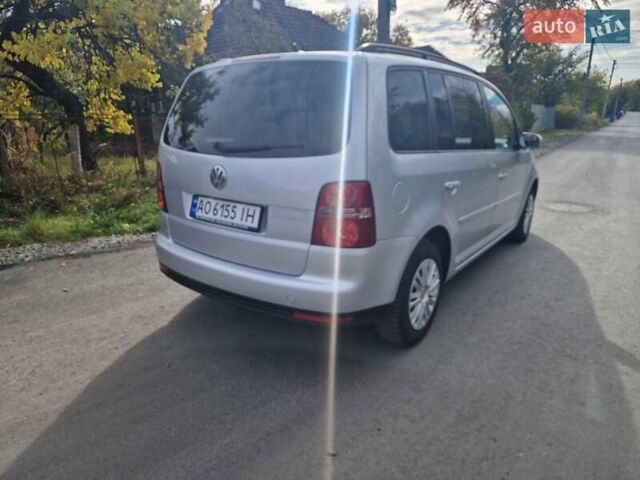 Серый Фольксваген Туран, объемом двигателя 1.39 л и пробегом 211 тыс. км за 6200 $, фото 4 на Automoto.ua