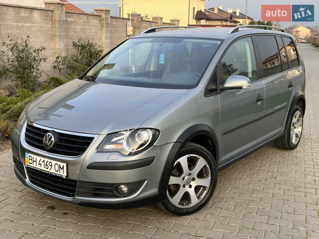 Сірий Фольксваген Туран, об'ємом двигуна 1.4 л та пробігом 48 тис. км за 8999 $, фото 3 на Automoto.ua