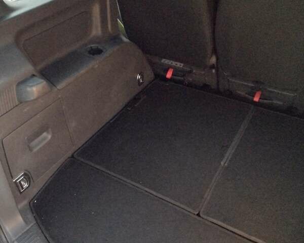 Серый Фольксваген Туран, объемом двигателя 1.6 л и пробегом 256 тыс. км за 6200 $, фото 28 на Automoto.ua